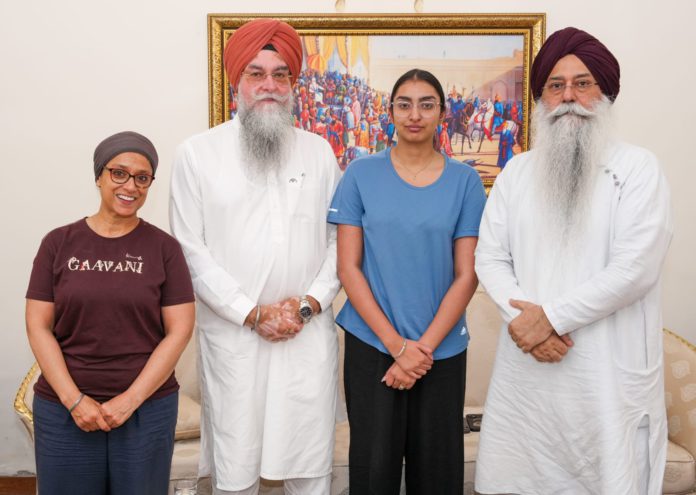punjab-vidhan-sabha-speaker-holds-meeting-with-bhai-baldeep-singh-ji-bibi-navpreet-kaur-to-get-suggestions-pertaining-to-observe-350-centenary-of-sri-guru-tegh-bahadur-ji पंजाब विधानसभा स्पीकर ने श्री गुरु तेग बहादर जी की 350वीं शताब्दी मनाने संबंधी सुझाव लेने के लिए भाई बलदीप सिंह जी और बीबी नवप्रीत कौर से की बैठक