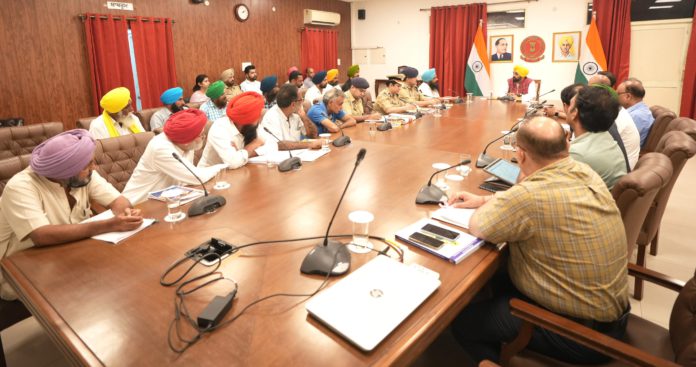 cm-announces-to-constitute-joint-committee-to-resolve-biogas-plant-issue-in-akhara-village मुख्यमंत्री द्वारा अखाड़ा गांव के बायोगैस प्लांट के मसले के समाधान के लिए संयुक्त कमेटी के गठन की घोषणा