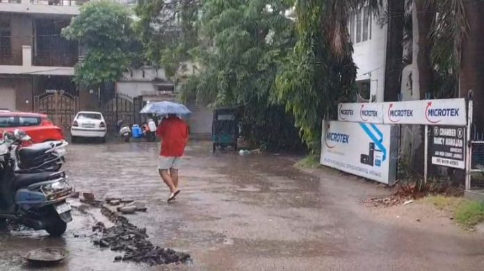 जममू में एकबार फिर से तेज बारिश शुरू