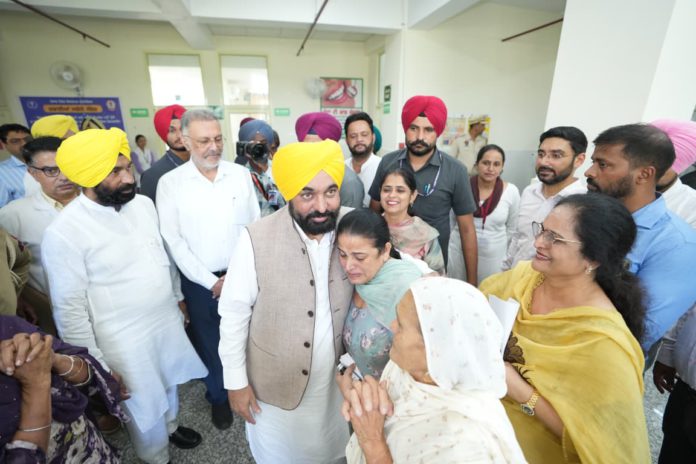 stop-busting-about-your-gap-events-and-who-is-responsible-for-burglary-incident-and-death-of-duo-to-drugs-sim-tells-sukhbir मुख्यमंत्री ने सुखबीर बादल को चुनौती दी – झूठी उपलब्धियों का बखान करने के बजाय बरगाड़ी कांड और नशे से हुई मौतों की जिम्मेदारी लें